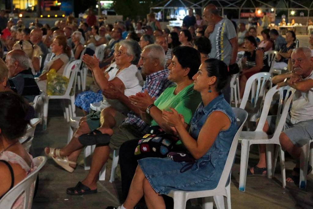 Didim Belediyesi Yaz Etkinlikleri Kapsamında Eğlenceli Bir Akşam Geçirildi