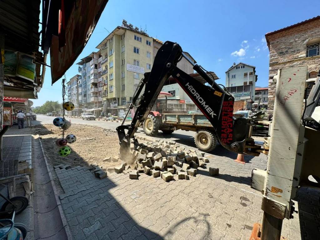 Karacasu Belediyesi Fen İşleri Müdürlüğü'nden Onarım Çalışmaları