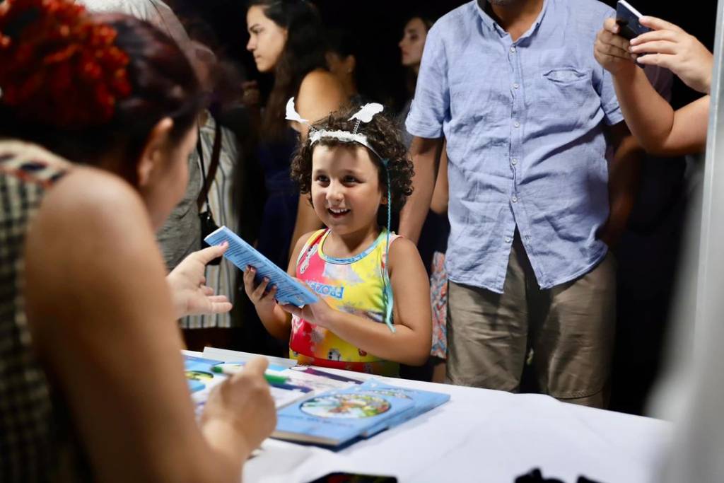 20. Altınkum Yazarlar Festivali Devam Ediyor