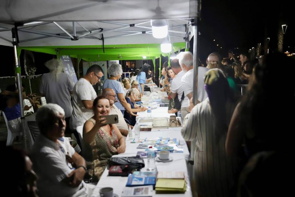 20. Altınkum Yazarlar Festivali Devam Ediyor