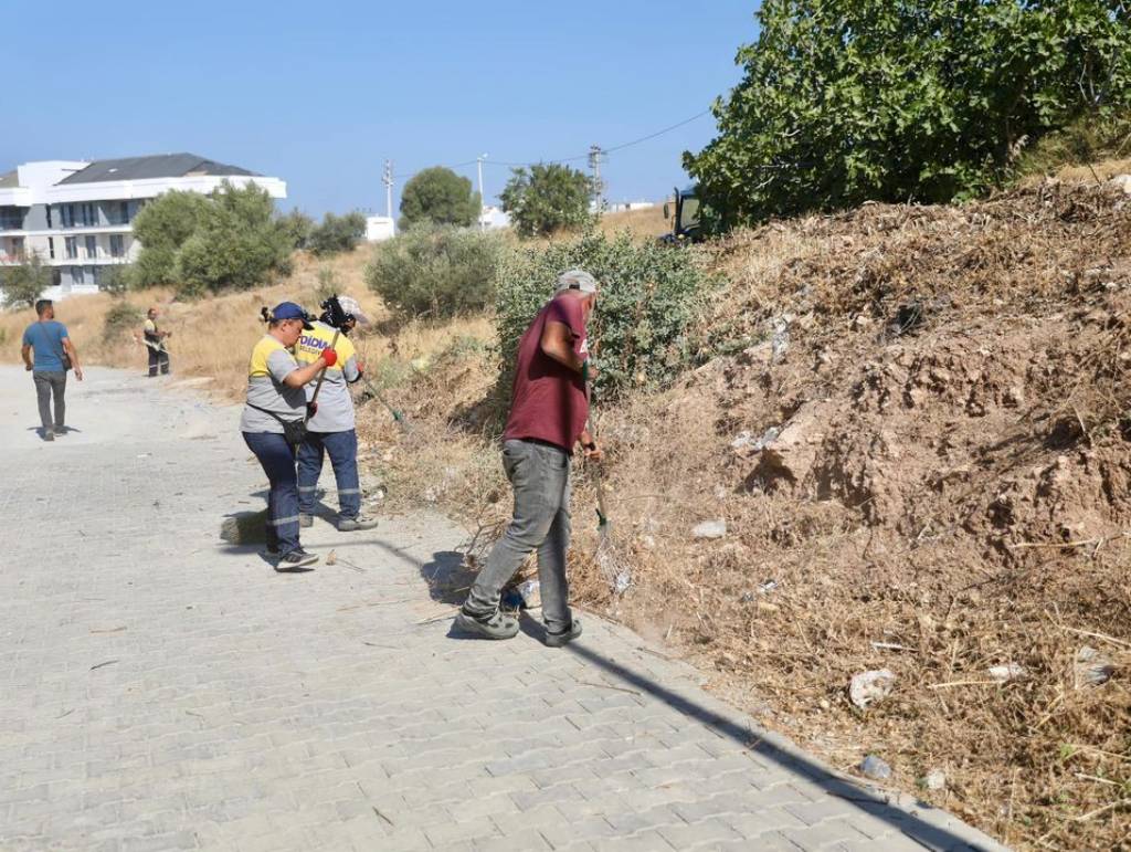 Didim Belediyesi Hisar Mahallesi'nde Temizlik ve Bakım Çalışmalarına Devam Ediyor