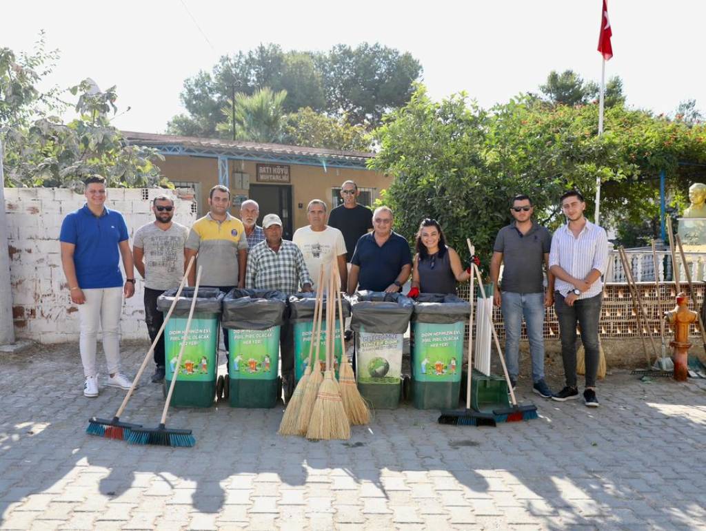 Didim Belediyesi, Batıköy Mahallesi'nde Temizlik Seferberliği Başlattı