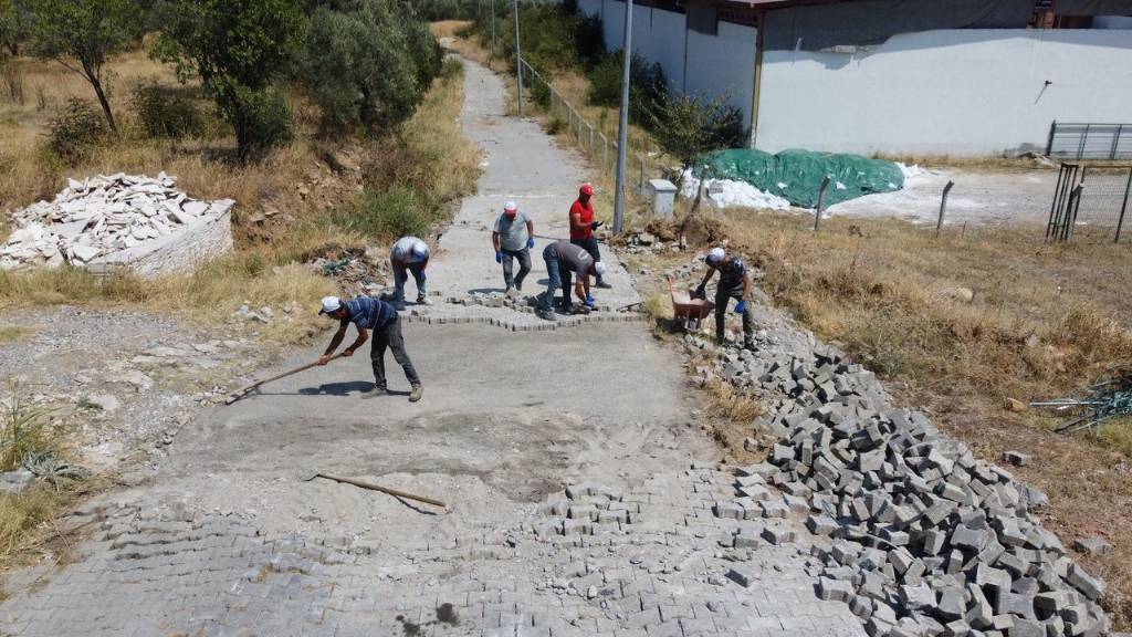 Bozdoğan Belediyesi'nden Yeni Sanayi Sitesine Yol Bakım Çalışmaları