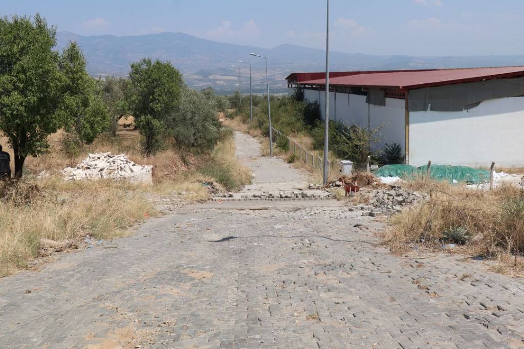 Bozdoğan Belediyesi'nden Yeni Sanayi Sitesine Yol Bakım Çalışmaları