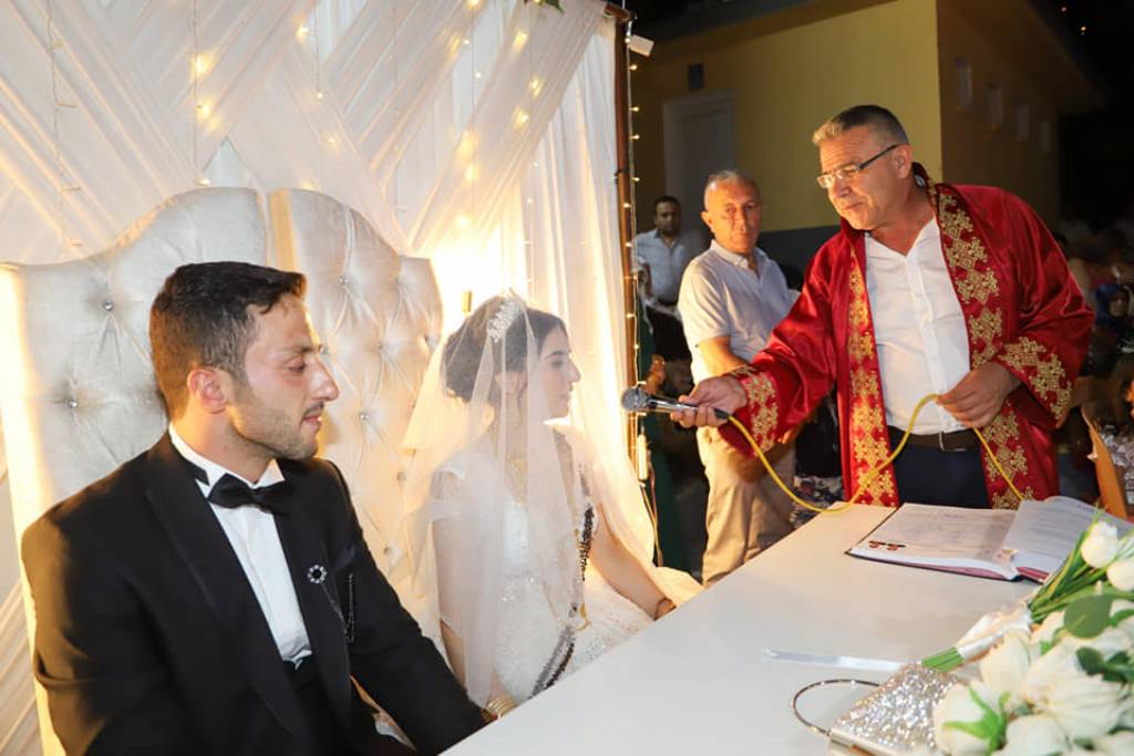 Köşk Belediye Başkanı Nuri Güler, Yeni Çiftin Nikah Törenine Katıldı