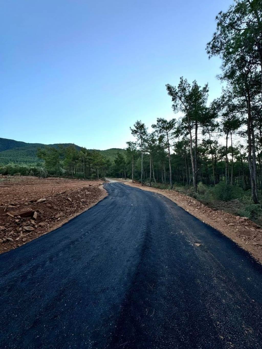 Karacasu'da Yol Bakım Onarım Çalışmaları Başladı