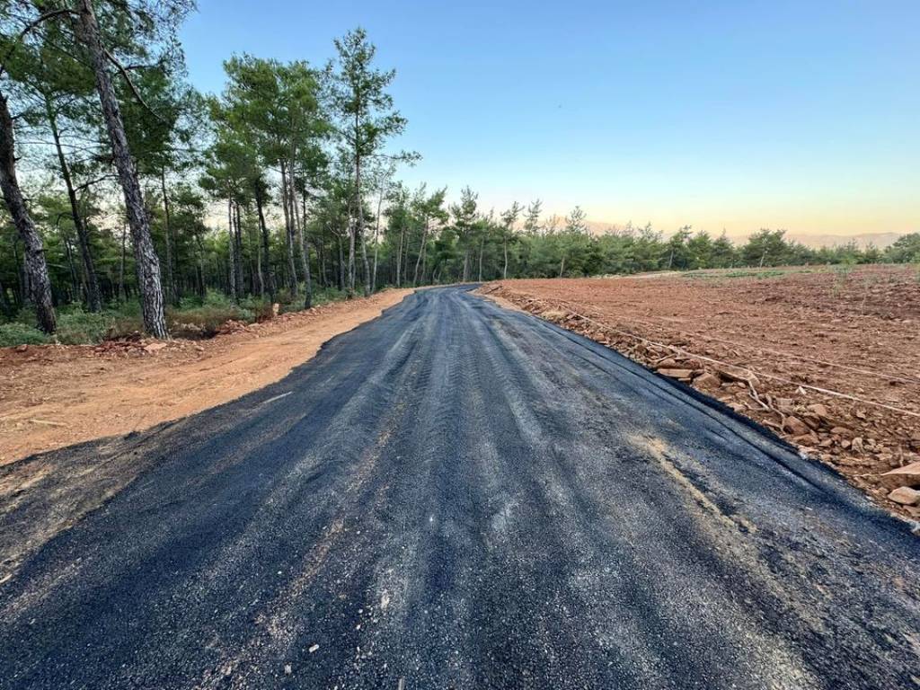 Karacasu'da Yol Bakım Onarım Çalışmaları Başladı