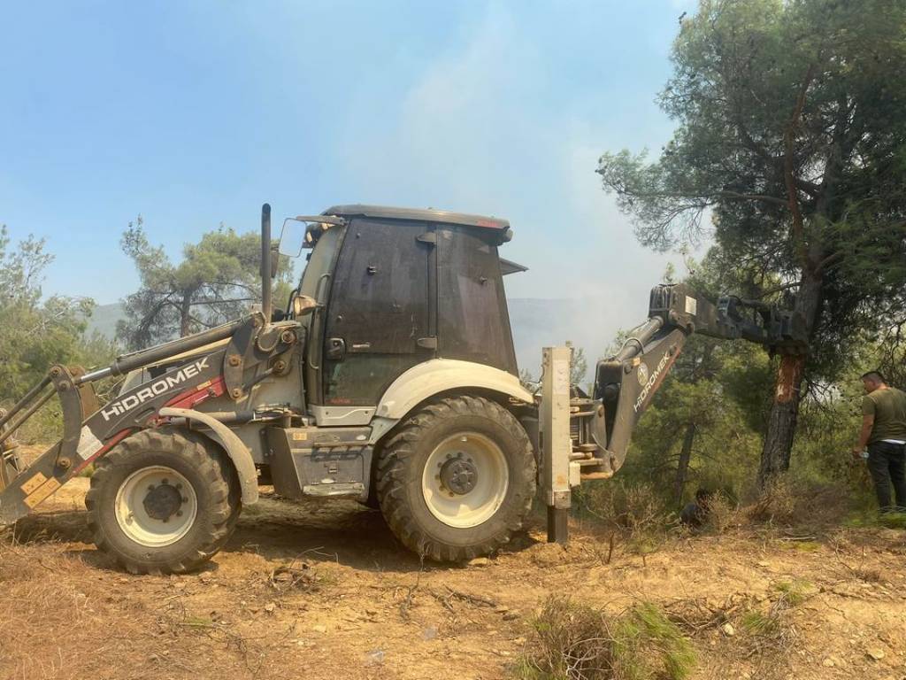 Bozdoğan Belediyesi Yangınla Mücadelede Sahada