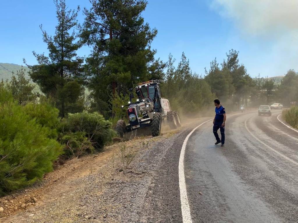 Bozdoğan Belediyesi Yangınla Mücadelede Sahada