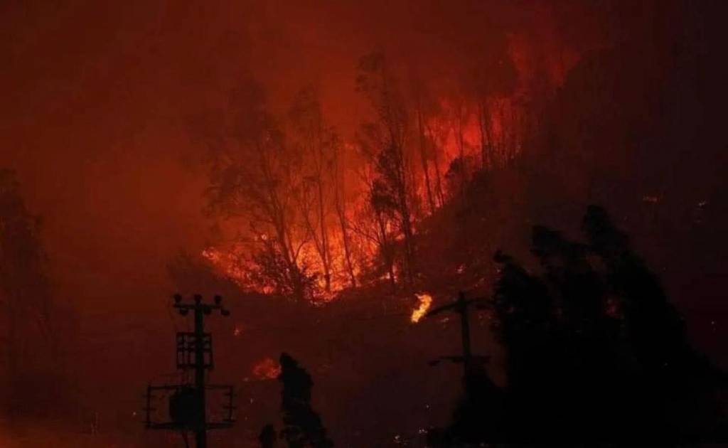 Nazilli Belediyesi, Alhisar Mahallesi Yangınında Etkilenenlere Destek Oluyor