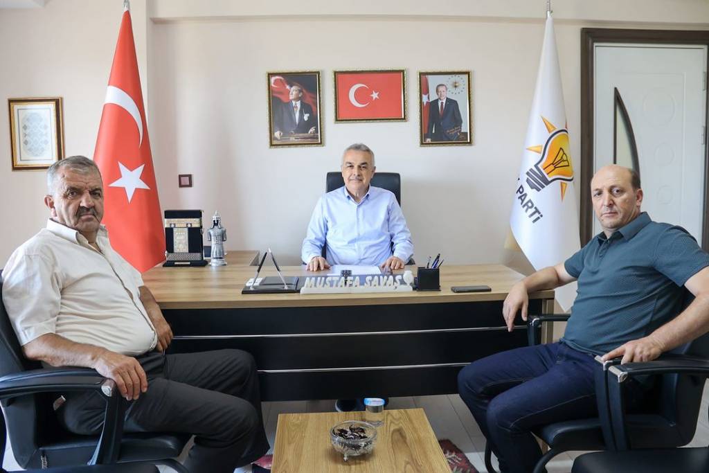 Mustafa Savaş, Yerel Muhtar ve Hemşehrileriyle Bir Araya Geldi