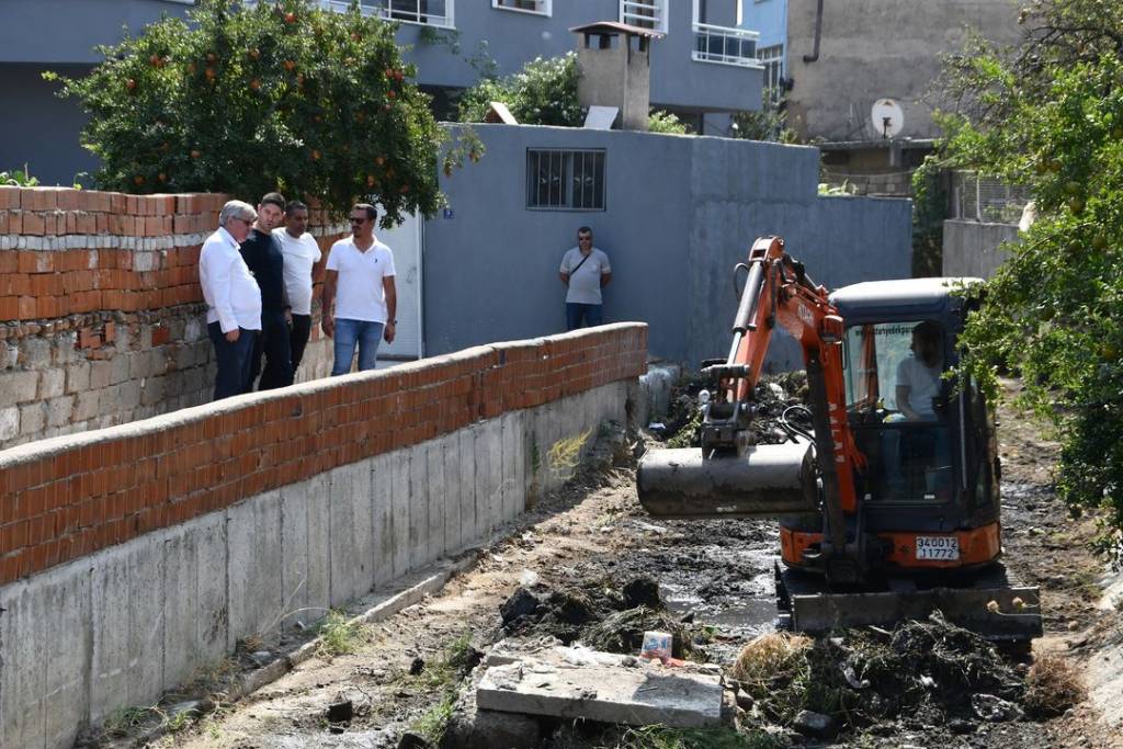 Söke Belediyesi Savuca Deresi'nde Temizlik Çalışmalarına Başladı