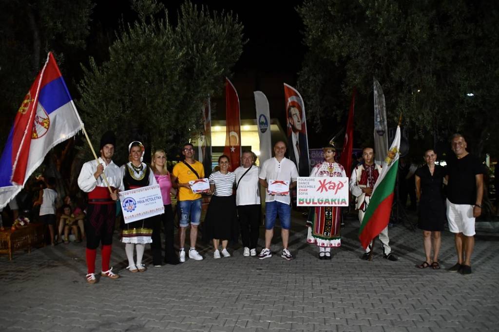 Söke'de Uluslararası 3. Halk Oyunları Şenliği Coşkuyla Tamamlandı