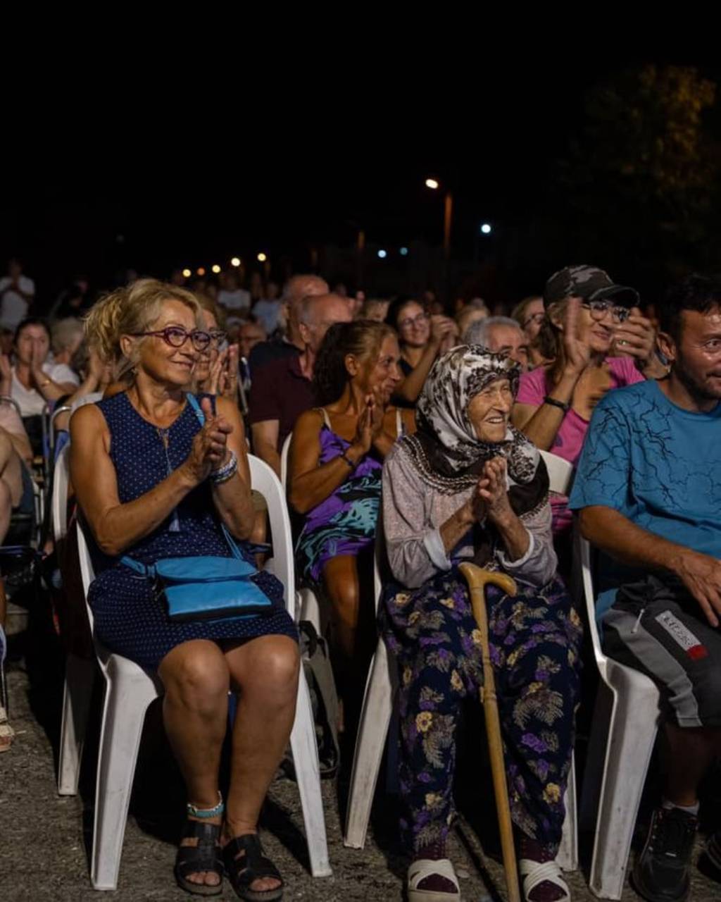 Kuşadası'nda Aşıklar Bayramı Coşkusu!