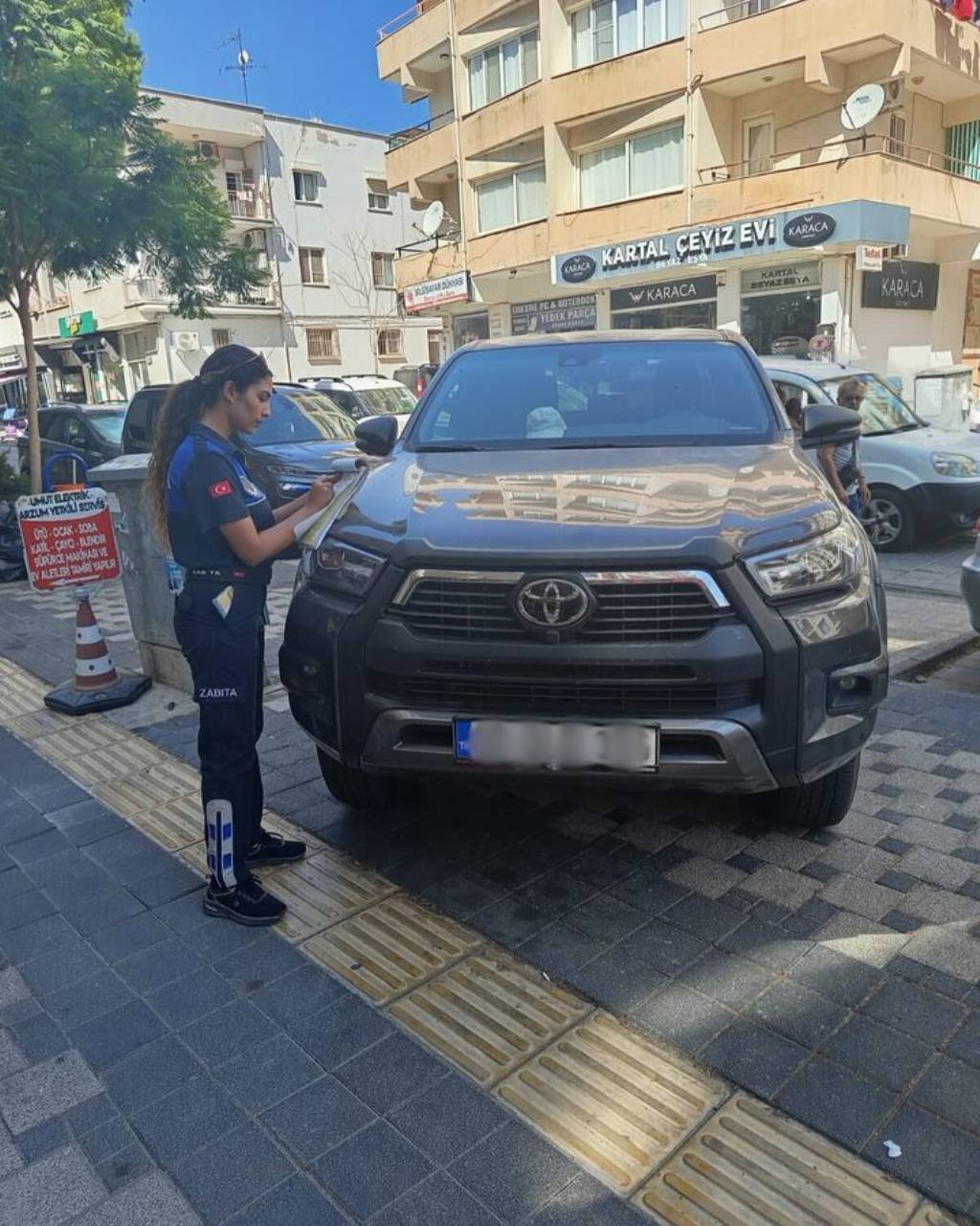 Didim Belediyesi Zabıta Ekiplerinden Park Uygulaması