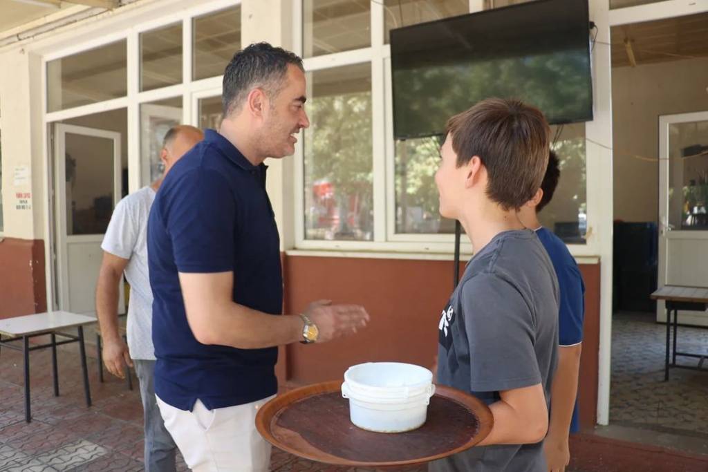 Koçarlı Belediye Başkanı Özgür Arıcı, Yeniköy Mahallesi'nde Hemşerileriyle Buluştu