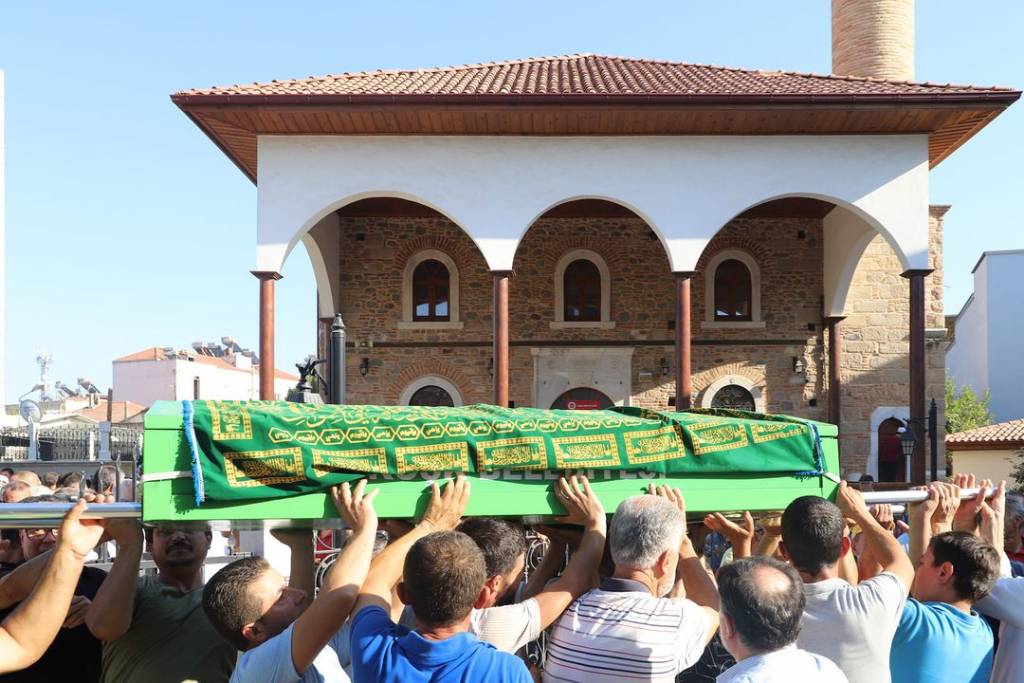 Köşk Belediye Başkanı Nuri Güler, Mustafa Latif Orhan'ı Son Yolculuğuna Uğurladı