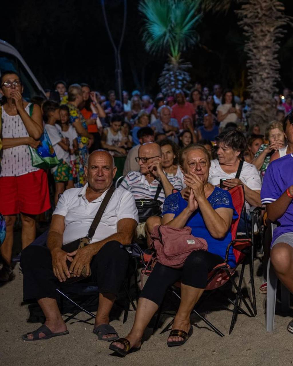 Kuşadası Belediyesi Roman Orkestrası Sevgi Plajında İlk Konserini Verdi!