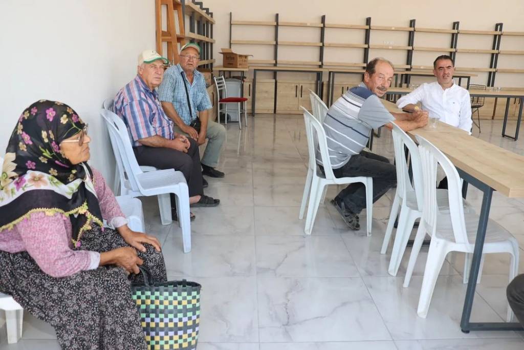 Koçarlı Belediye Başkanı Özgür Arıcı, Halk Buluşmasında Vatandaşlarla Bir Araya Geldi