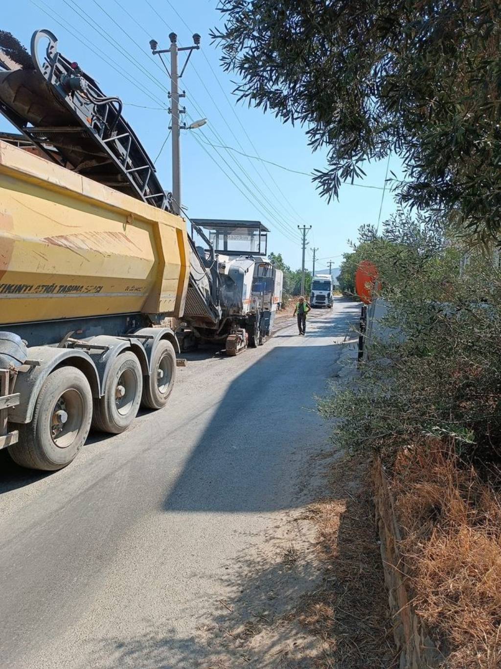 Kuyucak Belediyesi'nden Asfaltlama Çalışmaları