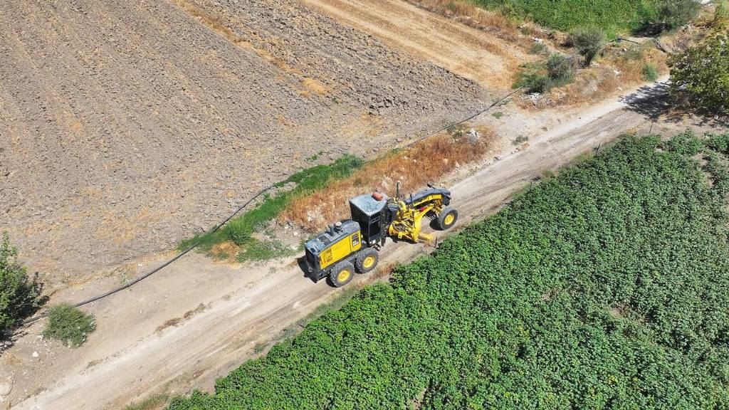 Didim Belediyesi Akyeniköy Mahallesi'ndeki Yağmur Suyu Sorununu Çözüyor