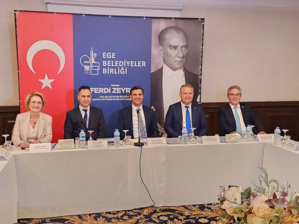 Ege Belediyeler Birliği Toplantısı Sokak Hayvanları Projeleri İçin Yapıldı