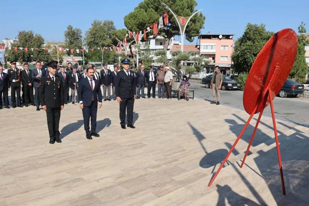 Koçarlı Belediye Başkanı Özgür Arıcı, 30 Ağustos Zafer Bayramı'nı Coşkuyla Kutladı