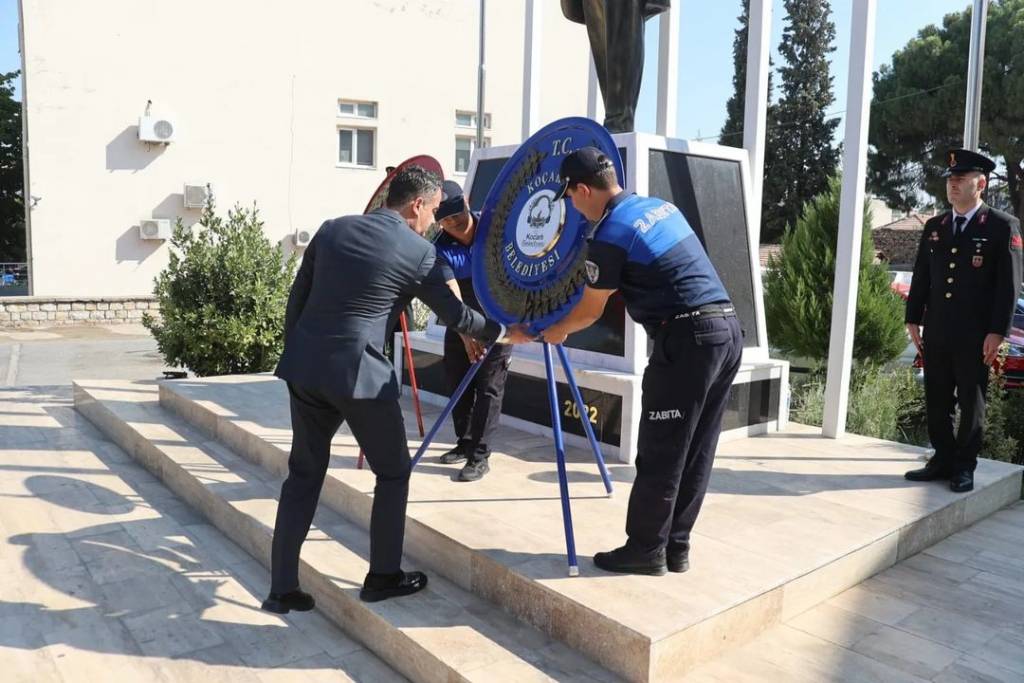 Koçarlı Belediye Başkanı Özgür Arıcı, 30 Ağustos Zafer Bayramı'nı Coşkuyla Kutladı