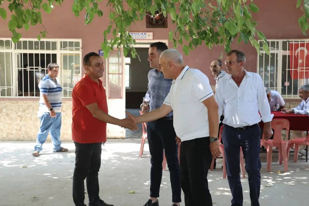 Koçarlı Belediye Başkanı Özgür Arıcı, Yağhanlı Mahallesi'nde Hemşehrileriyle Bir Araya Geldi