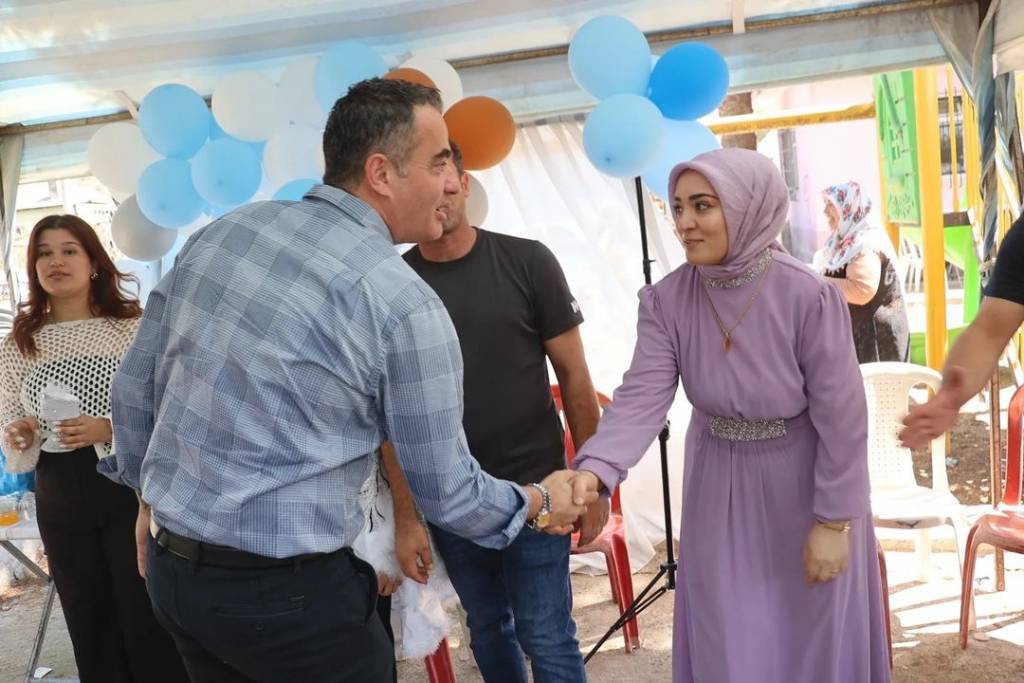 Koçarlı Belediye Başkanı Özgür Arıcı, Yağhanlı Mahallesi'nde Sünnet Cemiyetine Katıldı