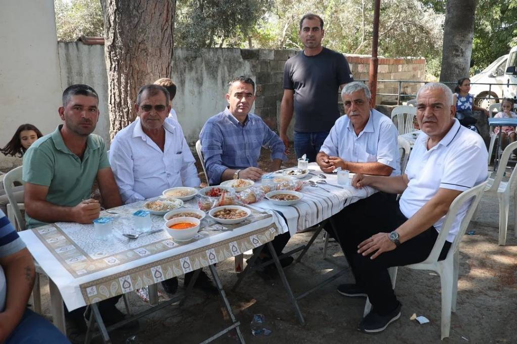 Koçarlı Belediye Başkanı Özgür Arıcı, Yağhanlı Mahallesi'nde Sünnet Cemiyetine Katıldı