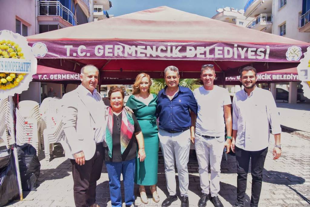 İncirliova Belediye Başkanı Aytekin Kaya, Ailelerin Cemiyetlerine Katıldı