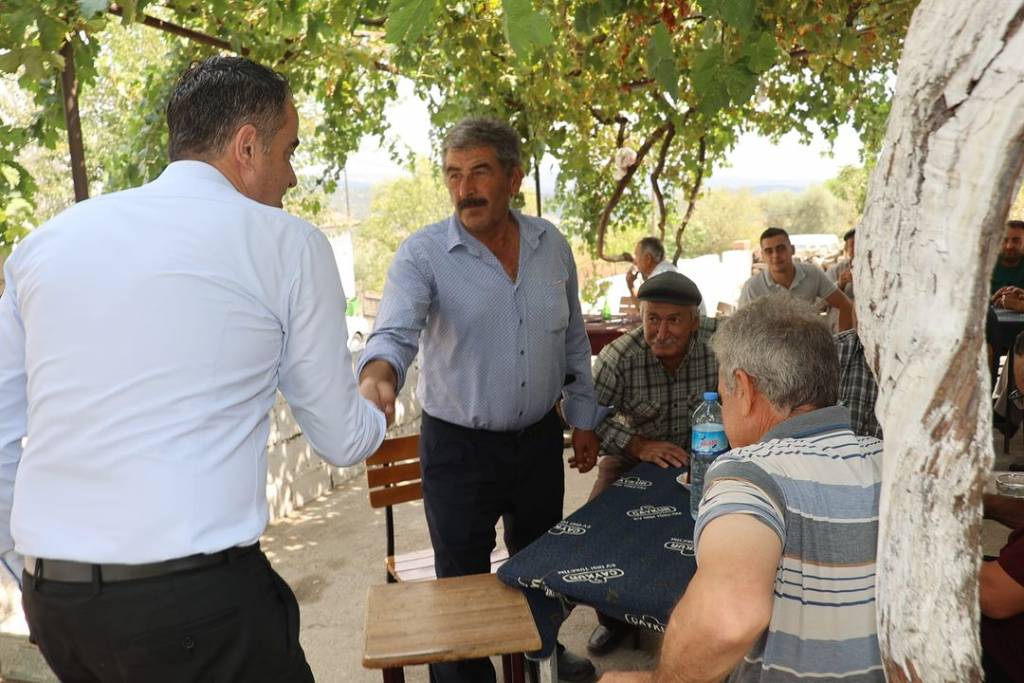 Koçarlı Belediye Başkanı Özgür Arıcı, Gaffarlar Mahallesi'nde Vatandaşlarla Buluştu