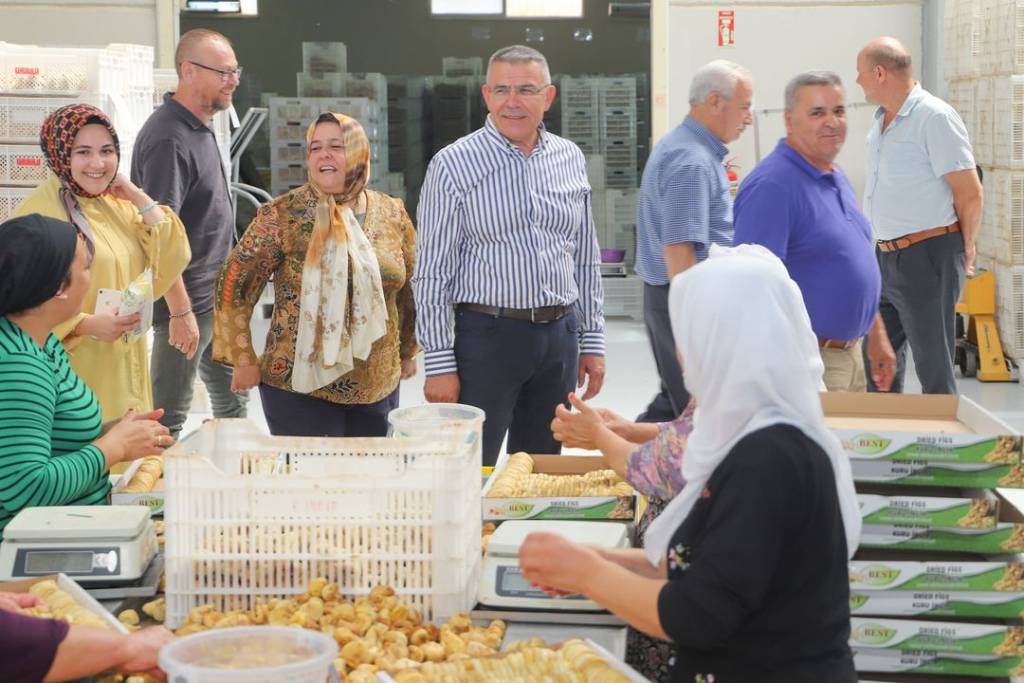 Köşk Belediye Başkanı Nuri Güler, Kahramanlar İncir İşletmesini Ziyaret Etti