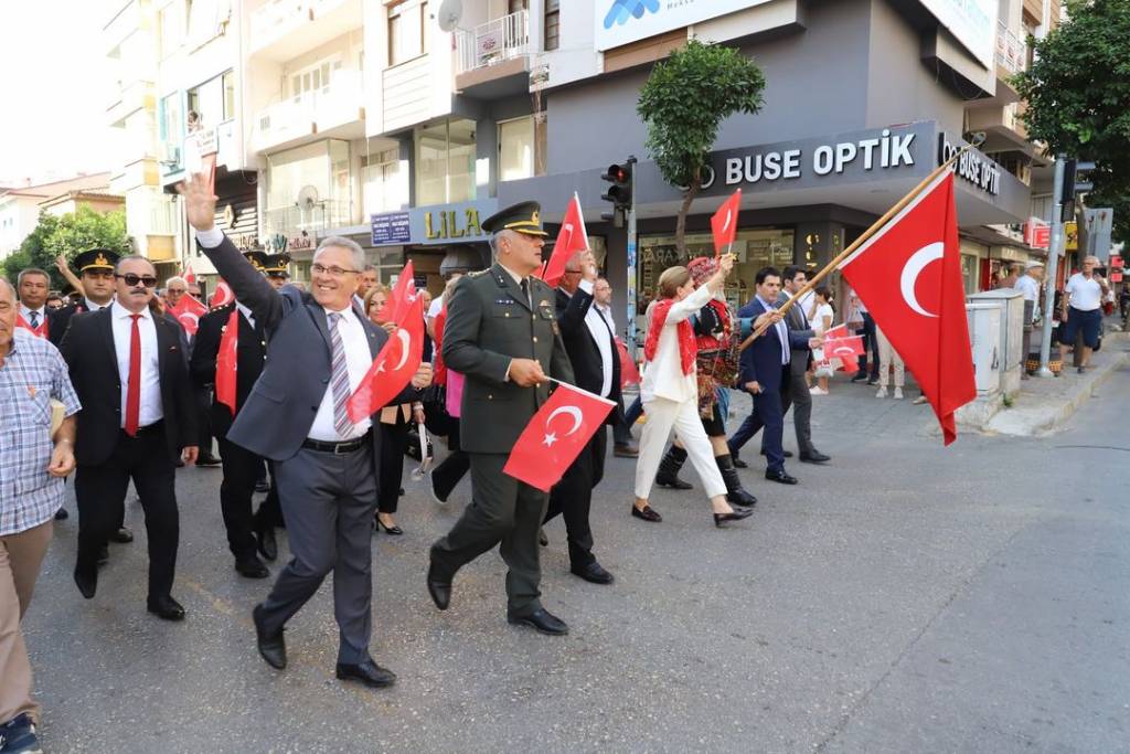 Nazilli Belediye Başkanı Ertuğrul Tetik: 7'den 70'e Coşkuyu Birlikte Yaşamak Gurur Verici