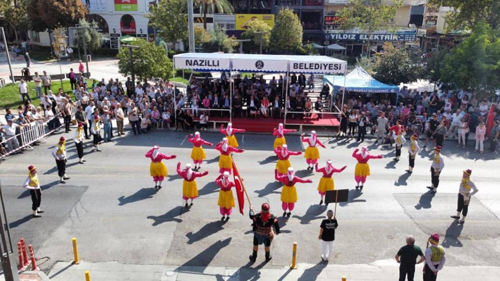 Nazilli Belediye Başkanı Ertuğrul Tetik: 7'den 70'e Coşkuyu Birlikte Yaşamak Gurur Verici