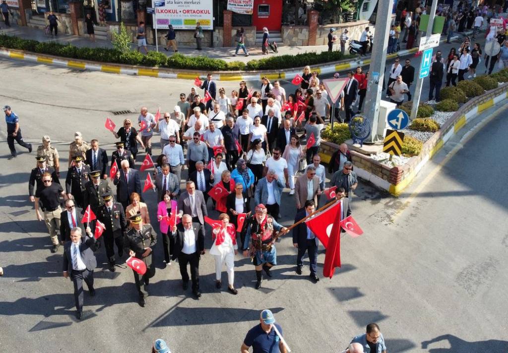 Nazilli Belediye Başkanı Ertuğrul Tetik: 7'den 70'e Coşkuyu Birlikte Yaşamak Gurur Verici