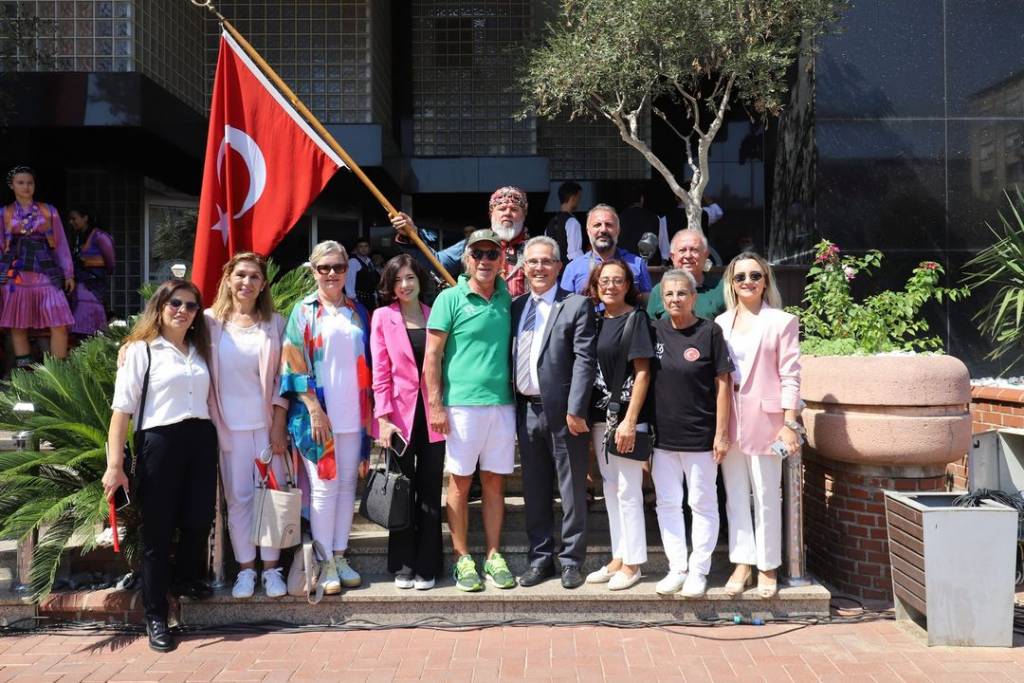 Nazilli Belediye Başkanı Ertuğrul Tetik, Kurtuluş Coşkusunu Paylaştı