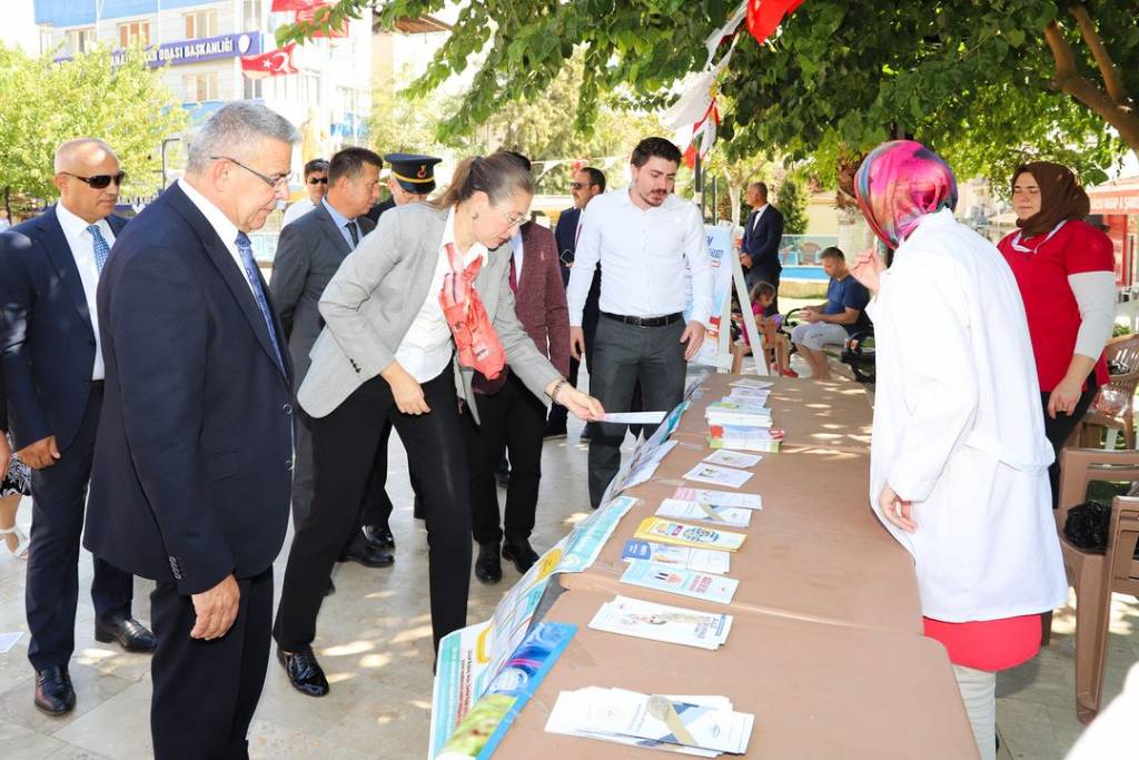 Köşk İlçe Hastanesi Halk Sağlığı Haftası Etkinlikleriyle Göz Doldurdu