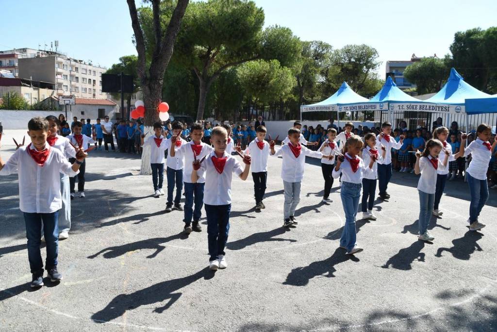 Söke'de İlköğretim Haftası Coşkuyla Başladı