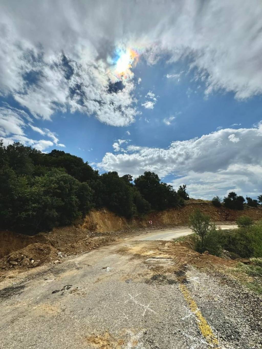 Karacasu Belediyesi Yol Bakım Onarım Çalışmalarına Devam Ediyor