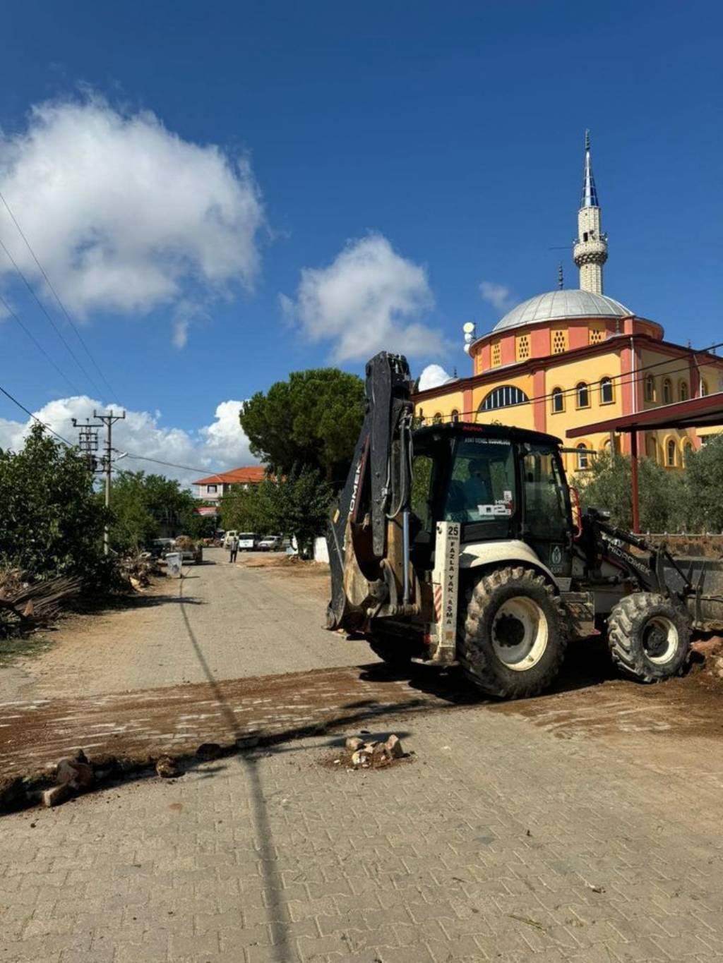 Karacasu Belediyesi Temizlik Ekipleri Rutin Çalışmalarını Sürdürüyor