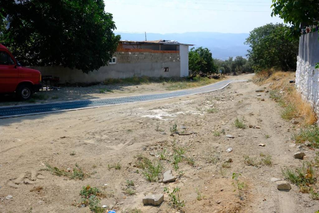 Kuyucak Belediyesi Yol Çalışmalarını Tamamladı