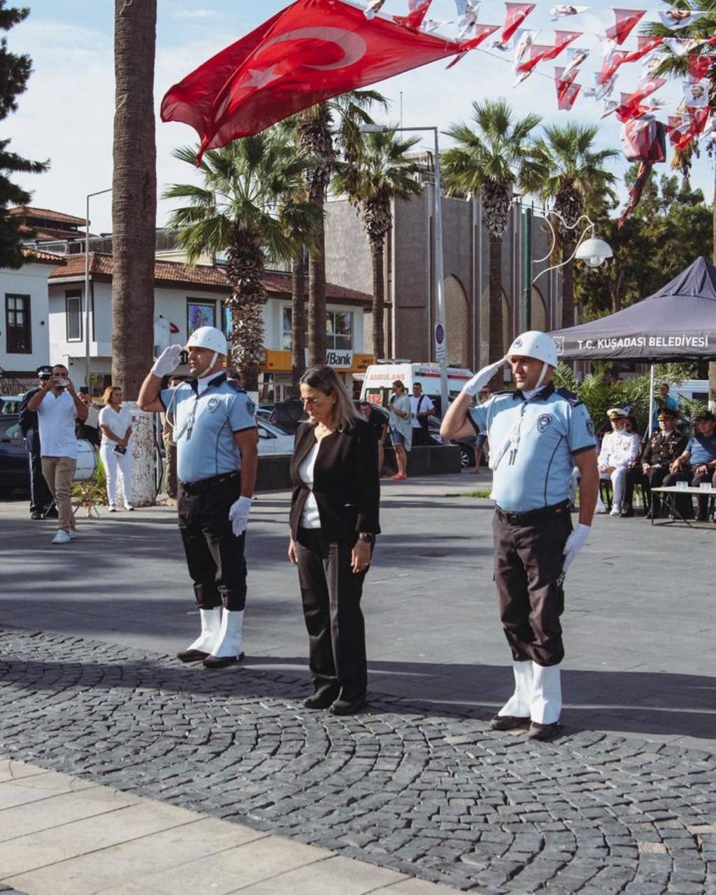 Kuşadası Belediyesi'nden 19 Eylül Gaziler Günü Kutlaması