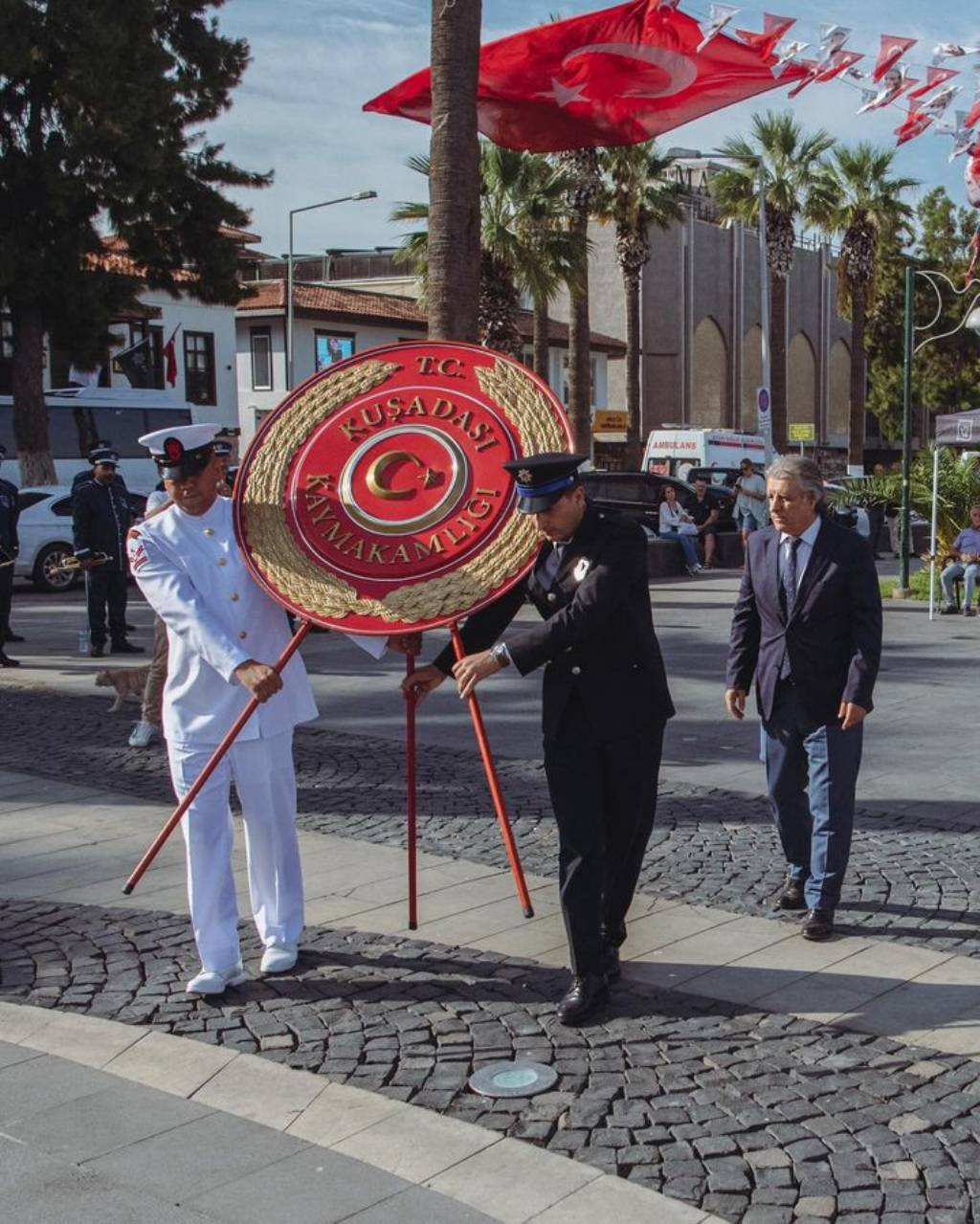 Kuşadası Belediyesi'nden 19 Eylül Gaziler Günü Kutlaması