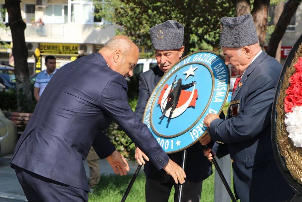 Söke Belediyesi'nden Gaziler Günü Kutlaması