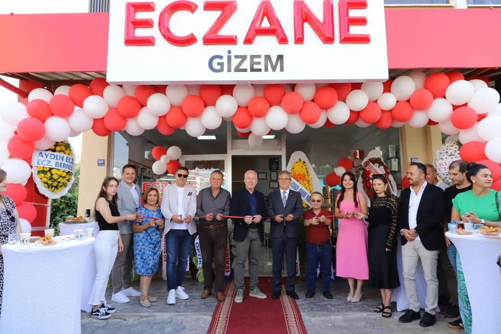 Nazilli'de Yeni Eczane Açılışı Gerçekleşti