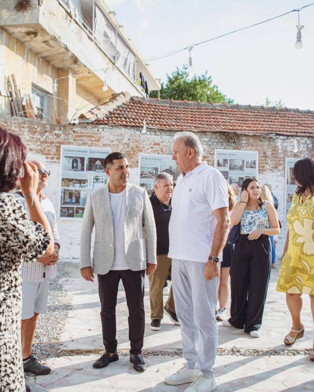 Kuşadası Belediyesi İkioklu Mahalle Şenliği'nde Renkli Anlar Yaşandı