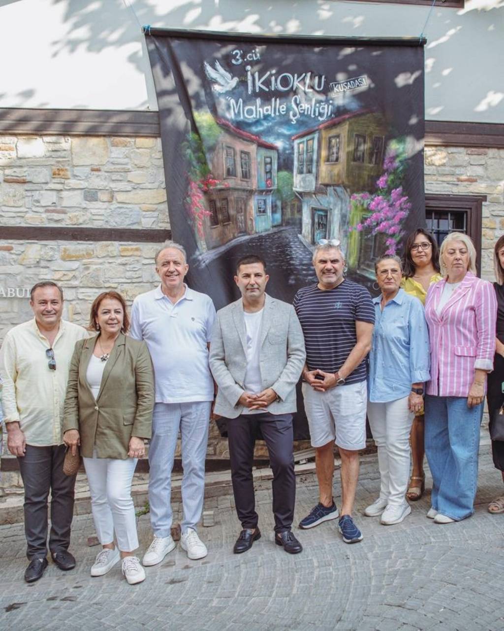 Kuşadası Belediyesi İkioklu Mahalle Şenliği'nde Renkli Anlar Yaşandı