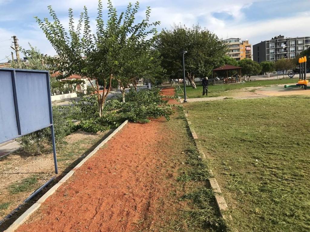 Germencik Belediyesi'nden Temizlik ve Çevre Düzenlemesi Çalışmaları